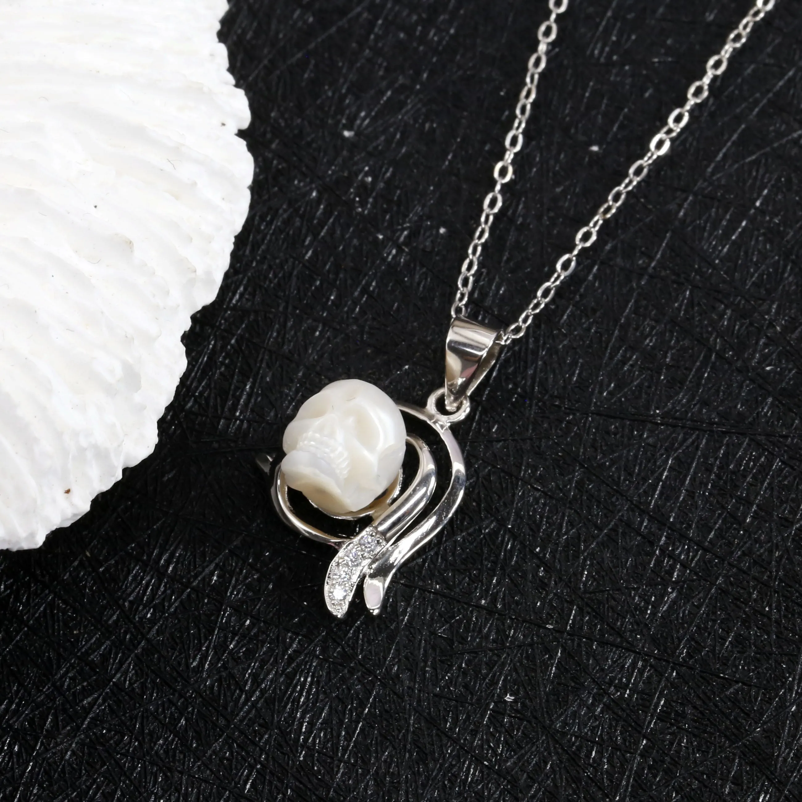 12 Zodiac Signs Capricorn Pearl Skull Necklace