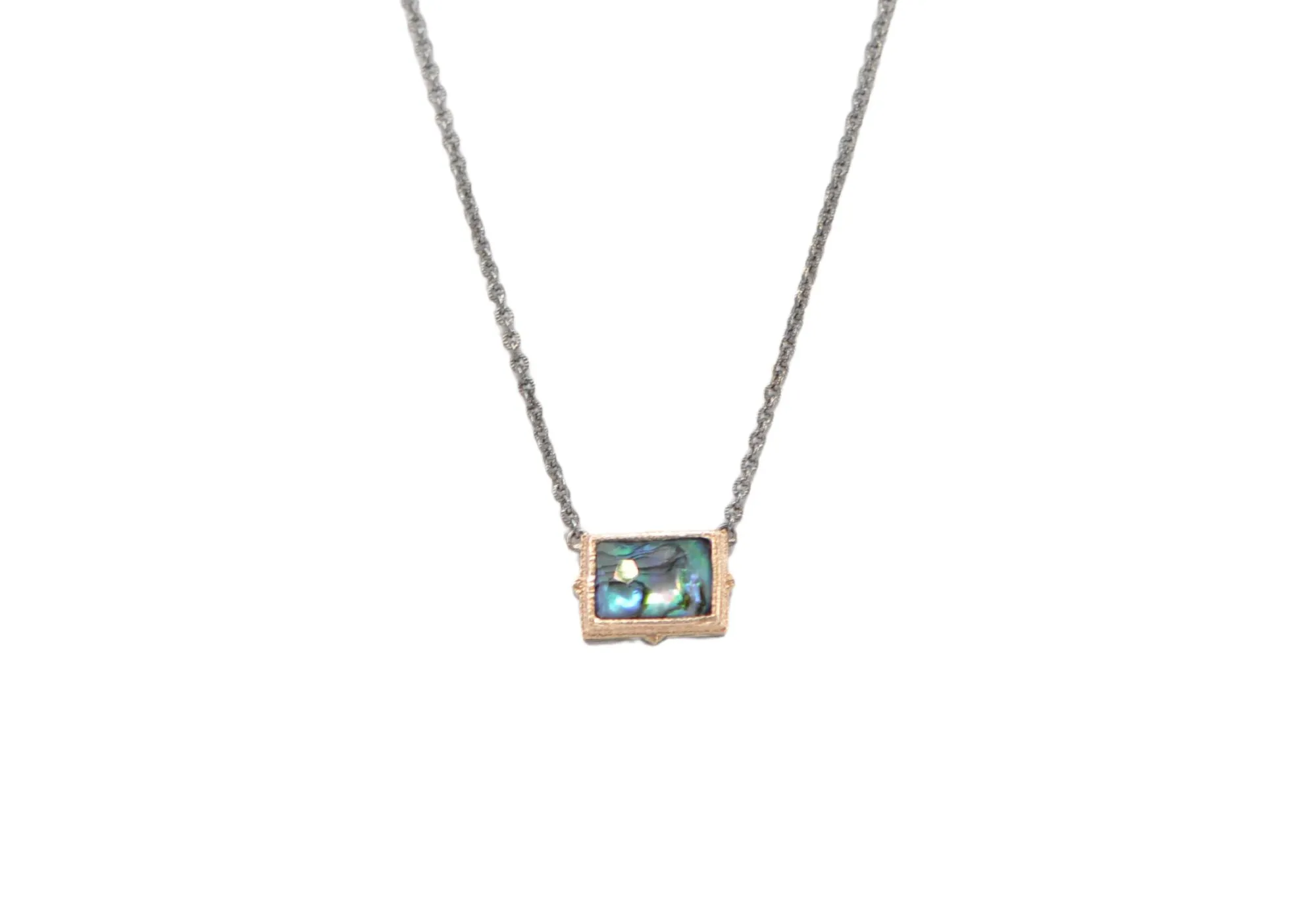 18" BLUE MOTHER OF PEARL NECKLACE