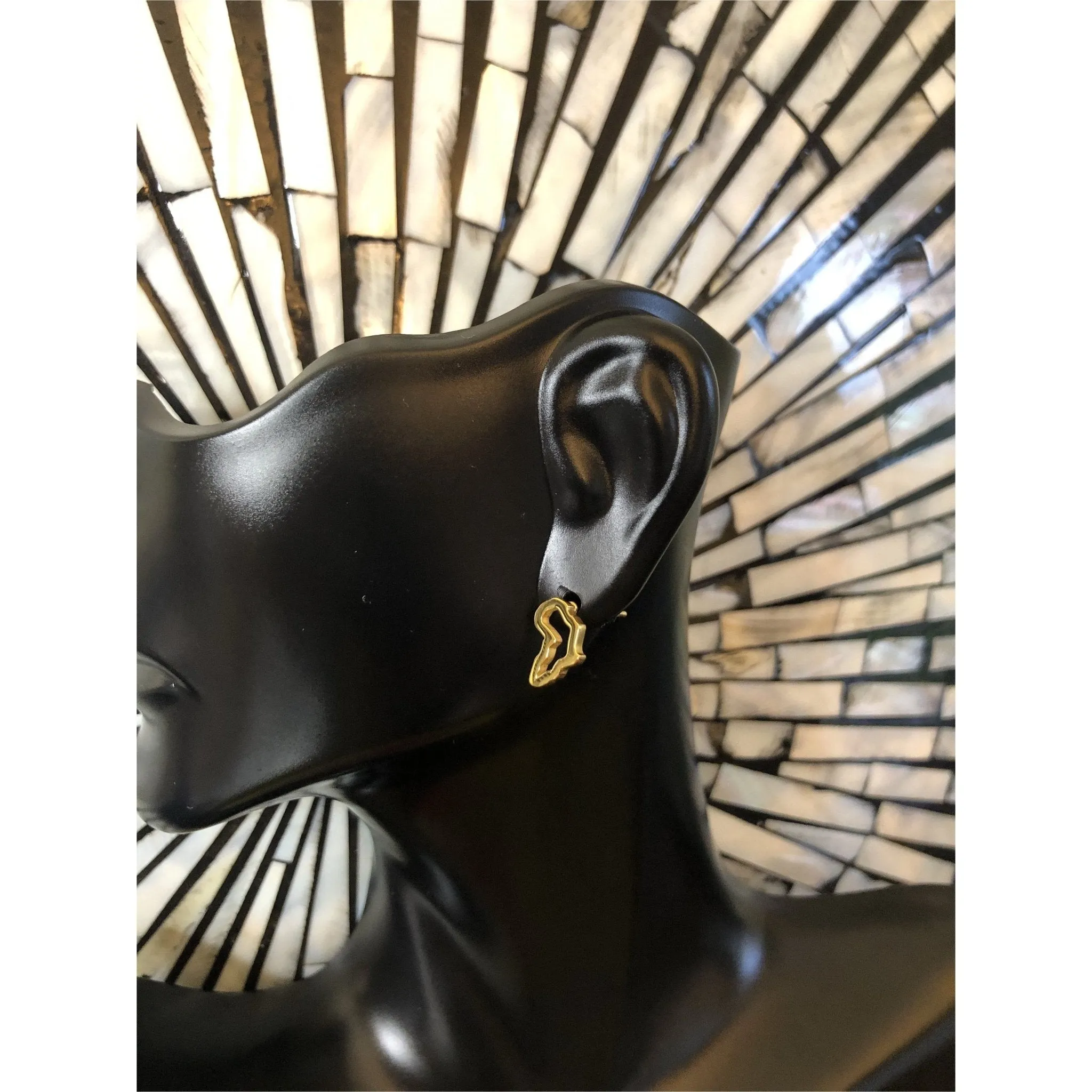 Africa Map outline Stud Earring