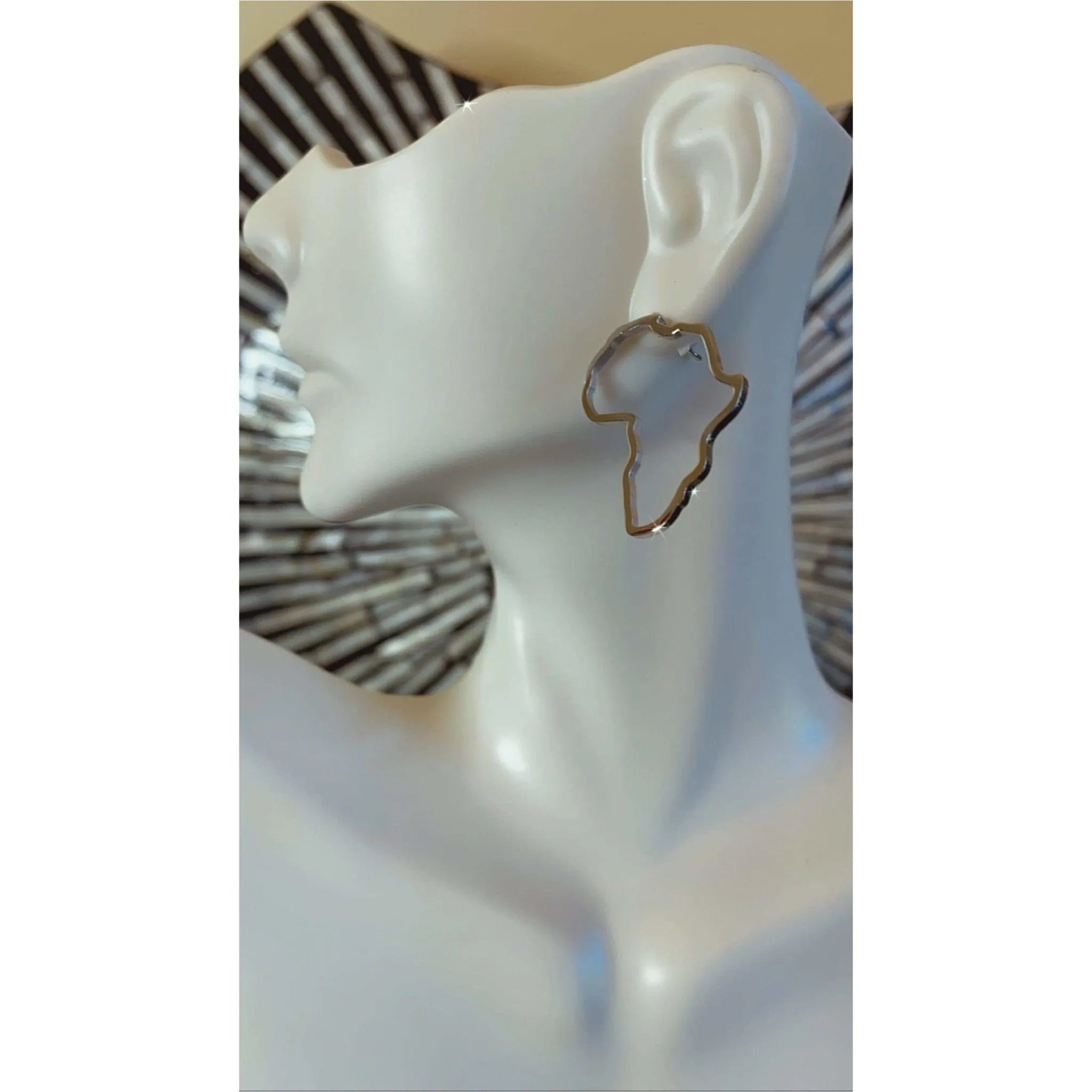 Africa Map outline Stud Earring
