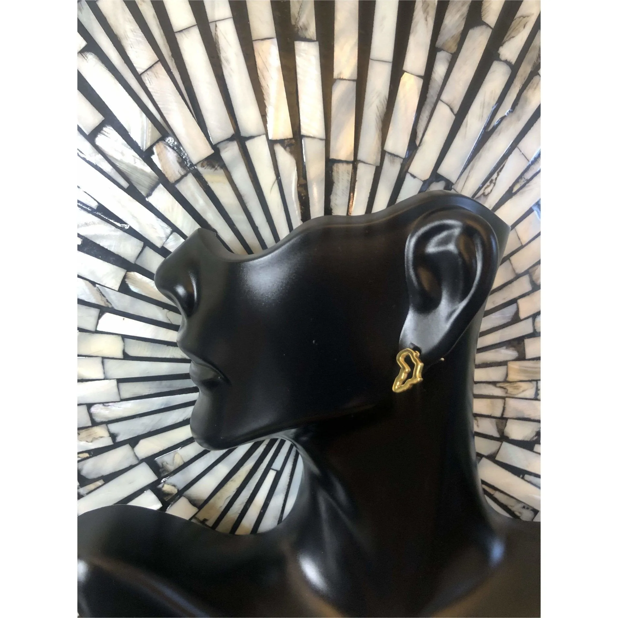 Africa Map outline Stud Earring