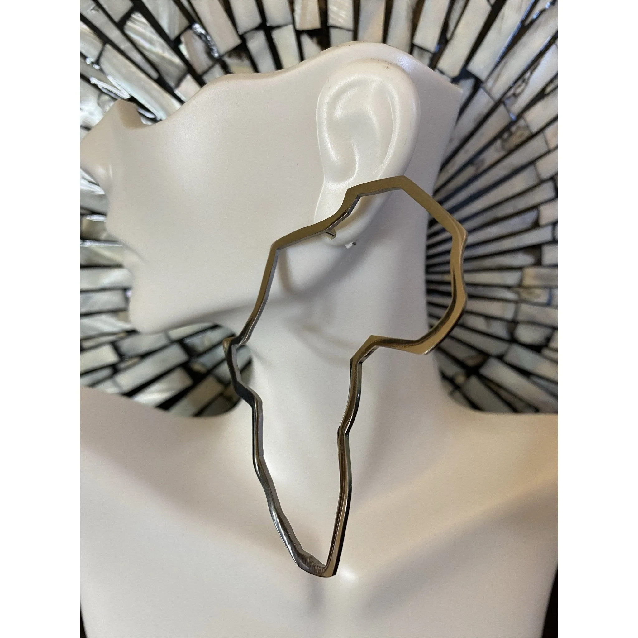 Africa Map outline Stud Earring