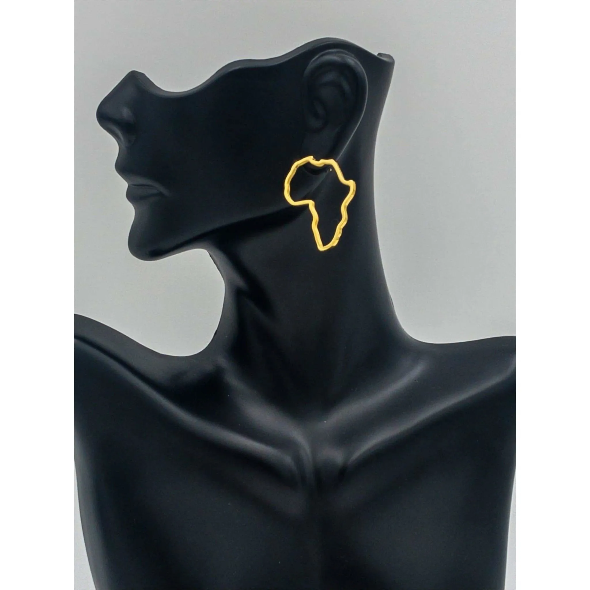 Africa Map outline Stud Earring