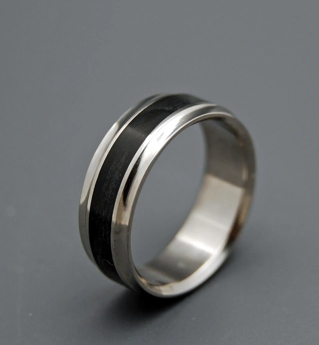 Black Beauty | Men's Titanium Wedding Ring