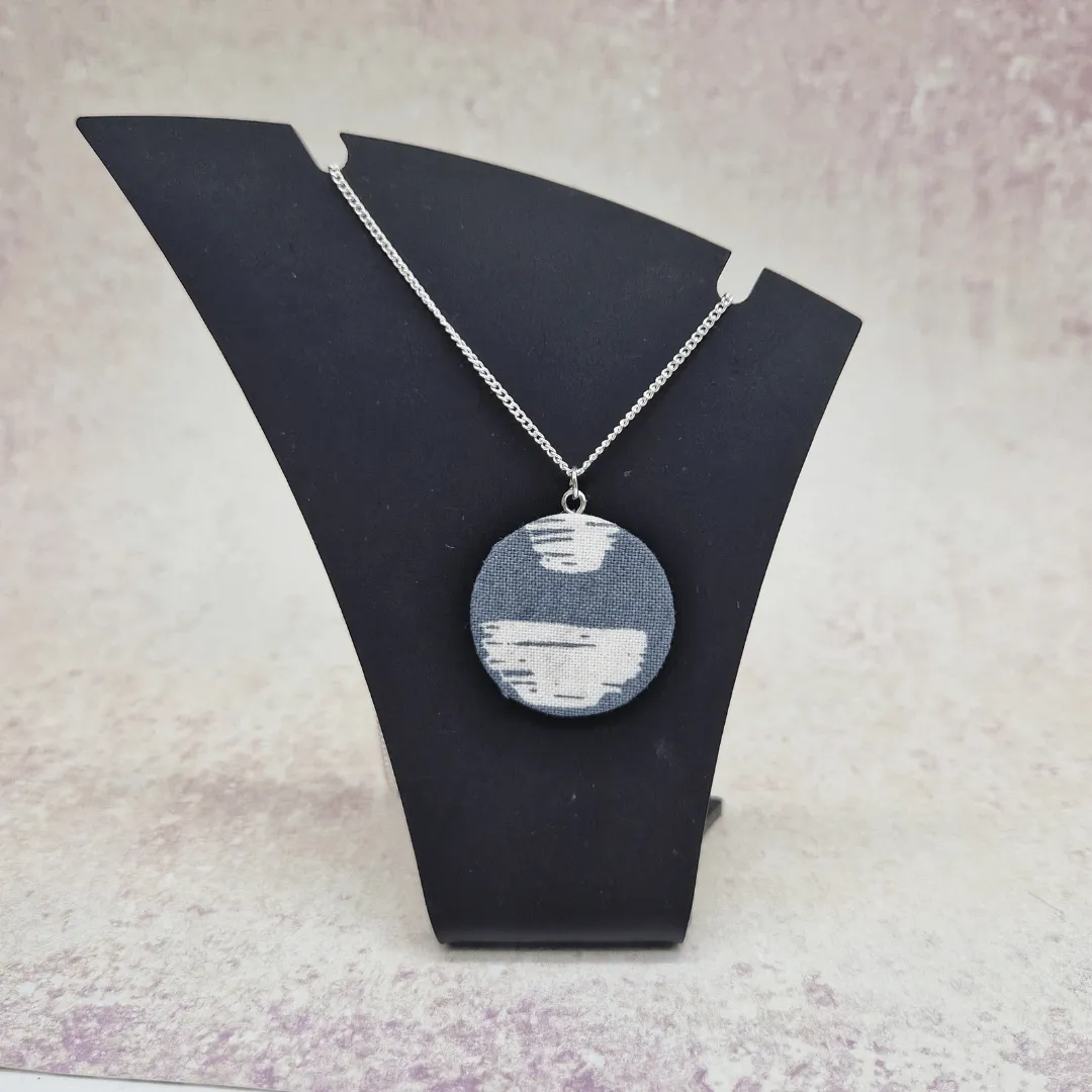 Black, White ang Grey floral necklaces, 5 designs
