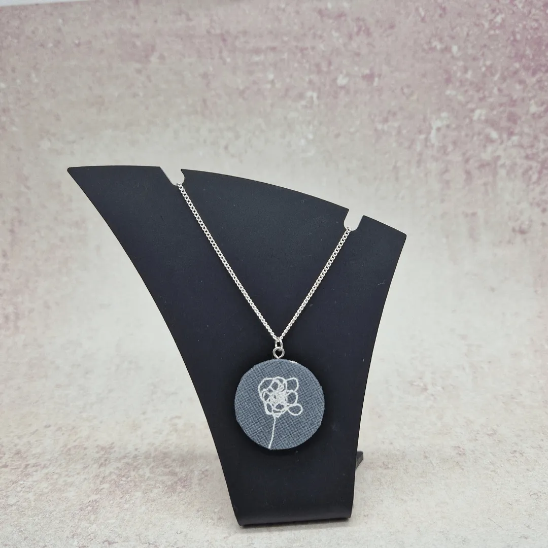 Black, White ang Grey floral necklaces, 5 designs