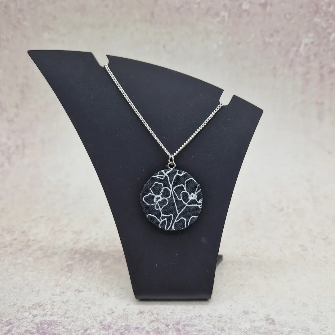 Black, White ang Grey floral necklaces, 5 designs