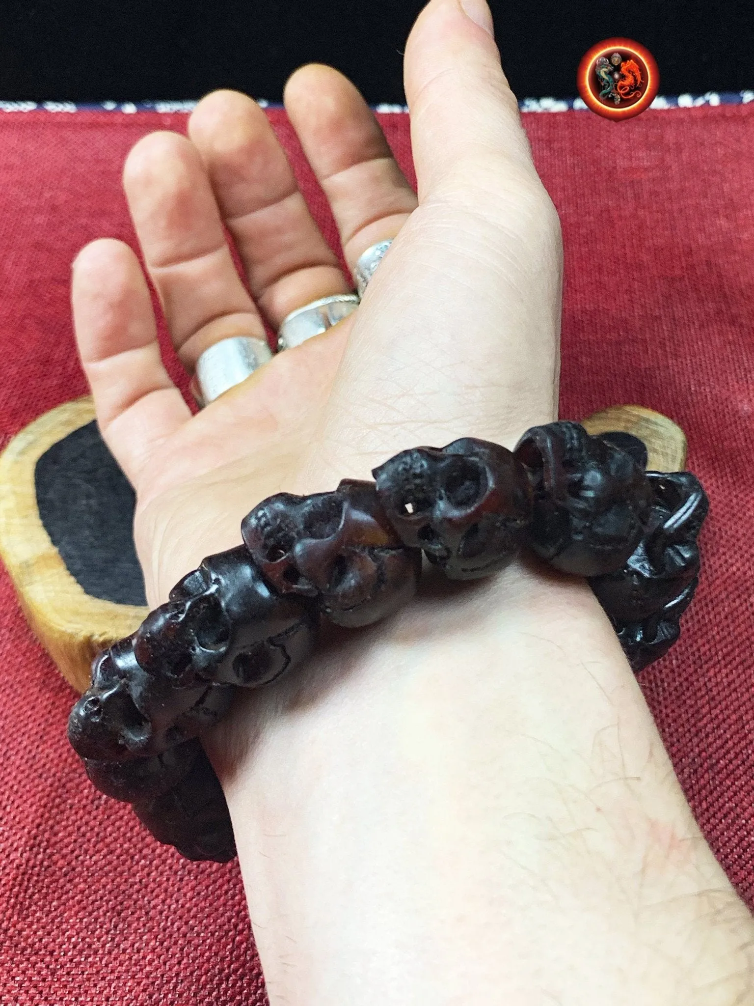 bracelet crânes- artisanal- corne de buffle