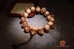 bracelet crânes-sculptés en bois de cerf-rare et artisanal