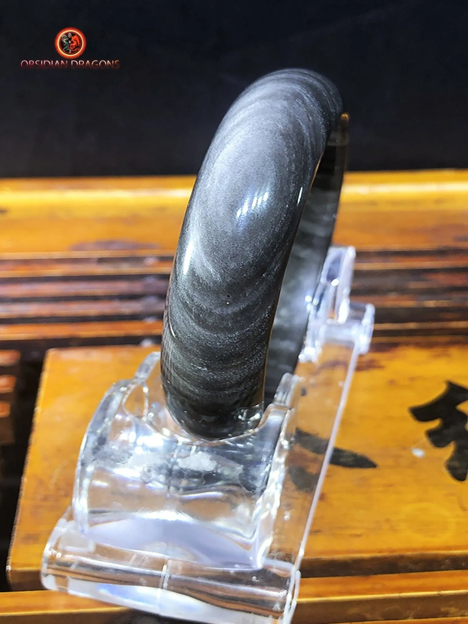 Bracelet jonc en obsidienne argentée