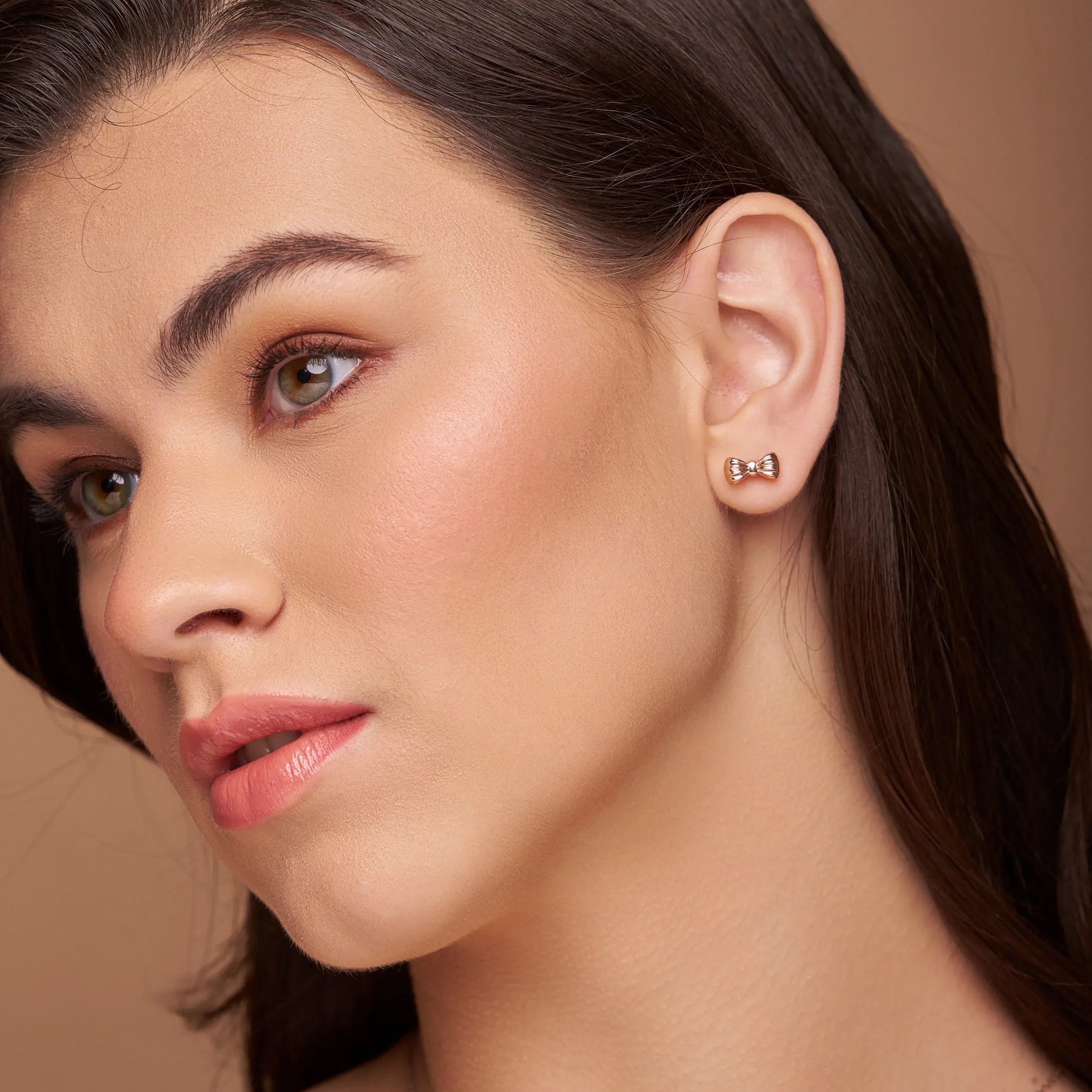 Chic Bow Tie Design Stud