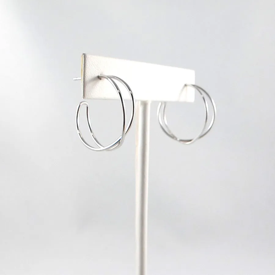 Chic Winds Twist Hoop Earrings