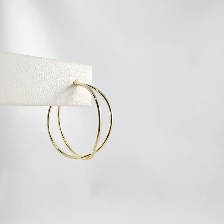 Chic Winds Twist Hoop Earrings