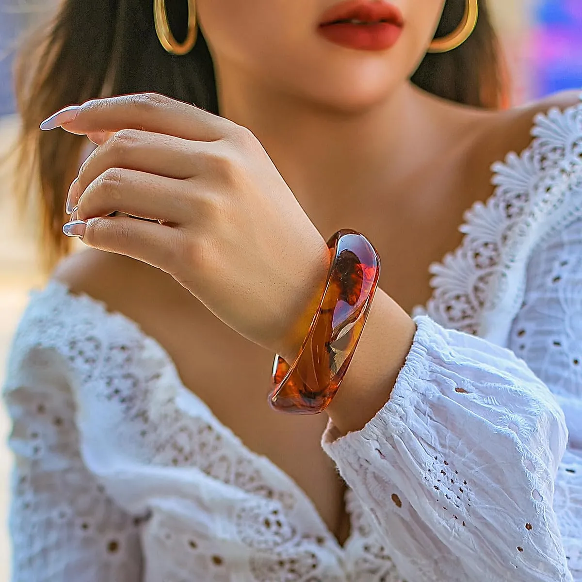 CJIAYUJEW Acrylic Chunky Bangle Colorful Resin Bracelets for Women Irregular Resin Acetate Bangles Party Chunky Acrylic Bracelet Wristband Jewelry