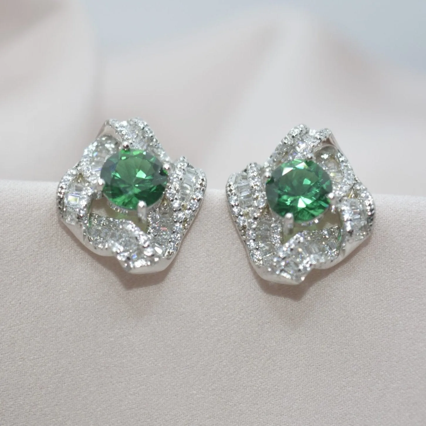 Enchanting Emerald Twists