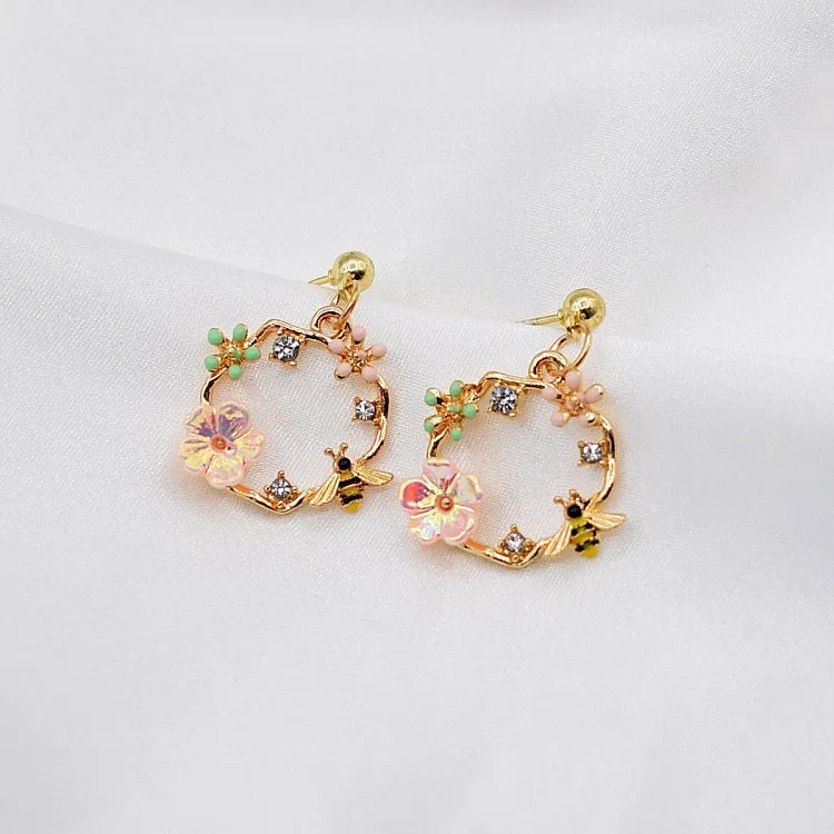 Fashion Simple Dot Diamond Wreath Earrings