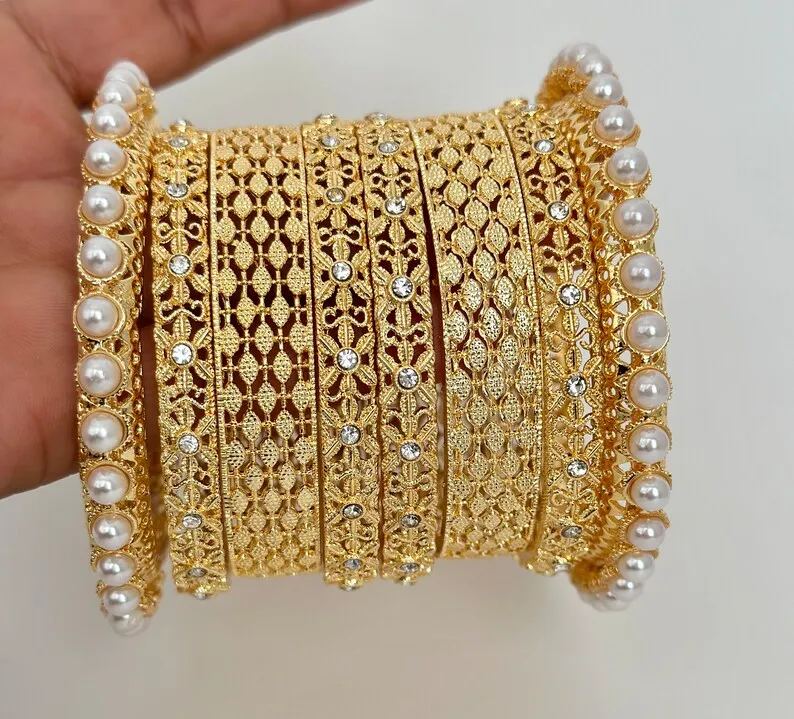 Gold Pearl Bangle 8 Piece Chooda Set