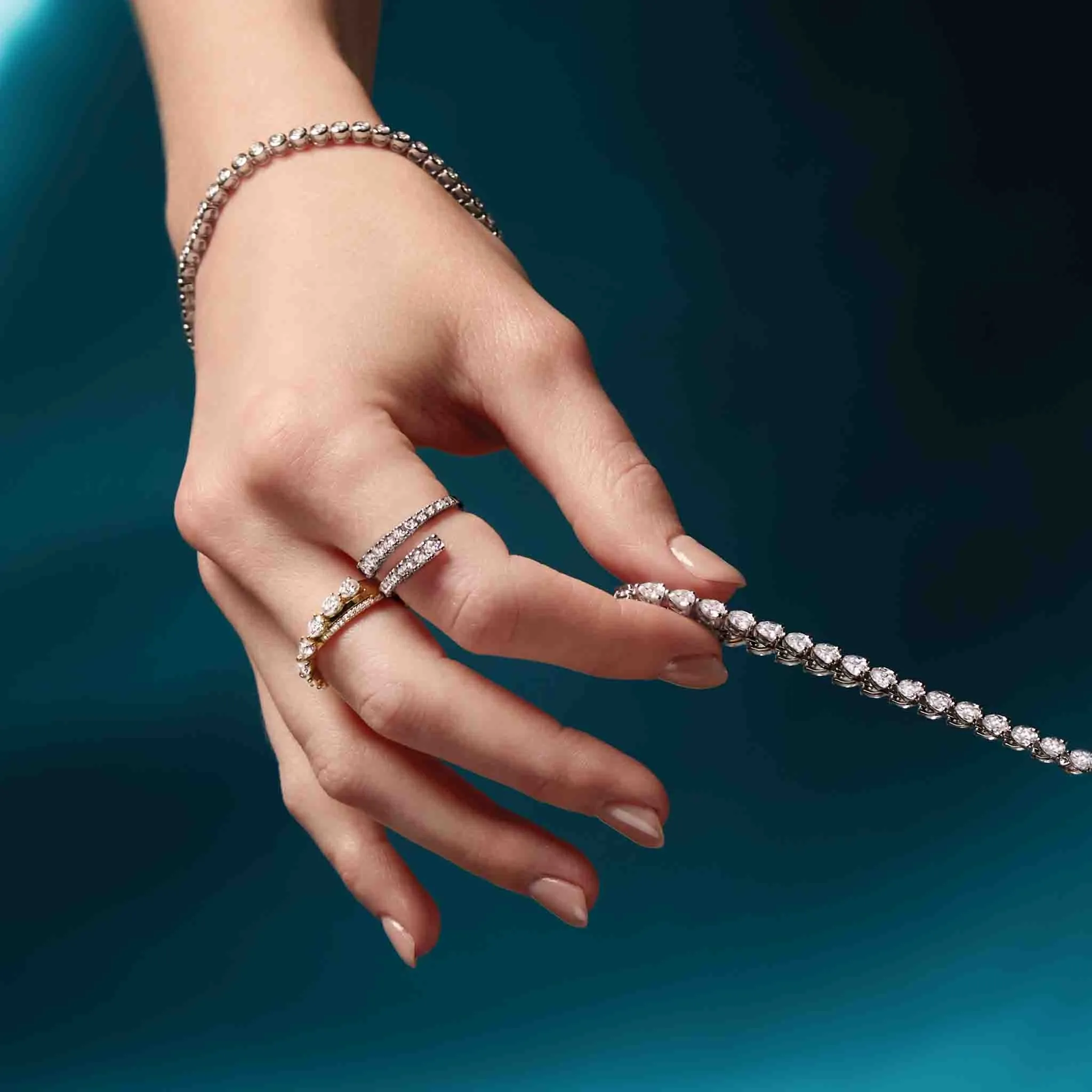 Lab-Grown Graduated Diamond Bypass Rings Size 7