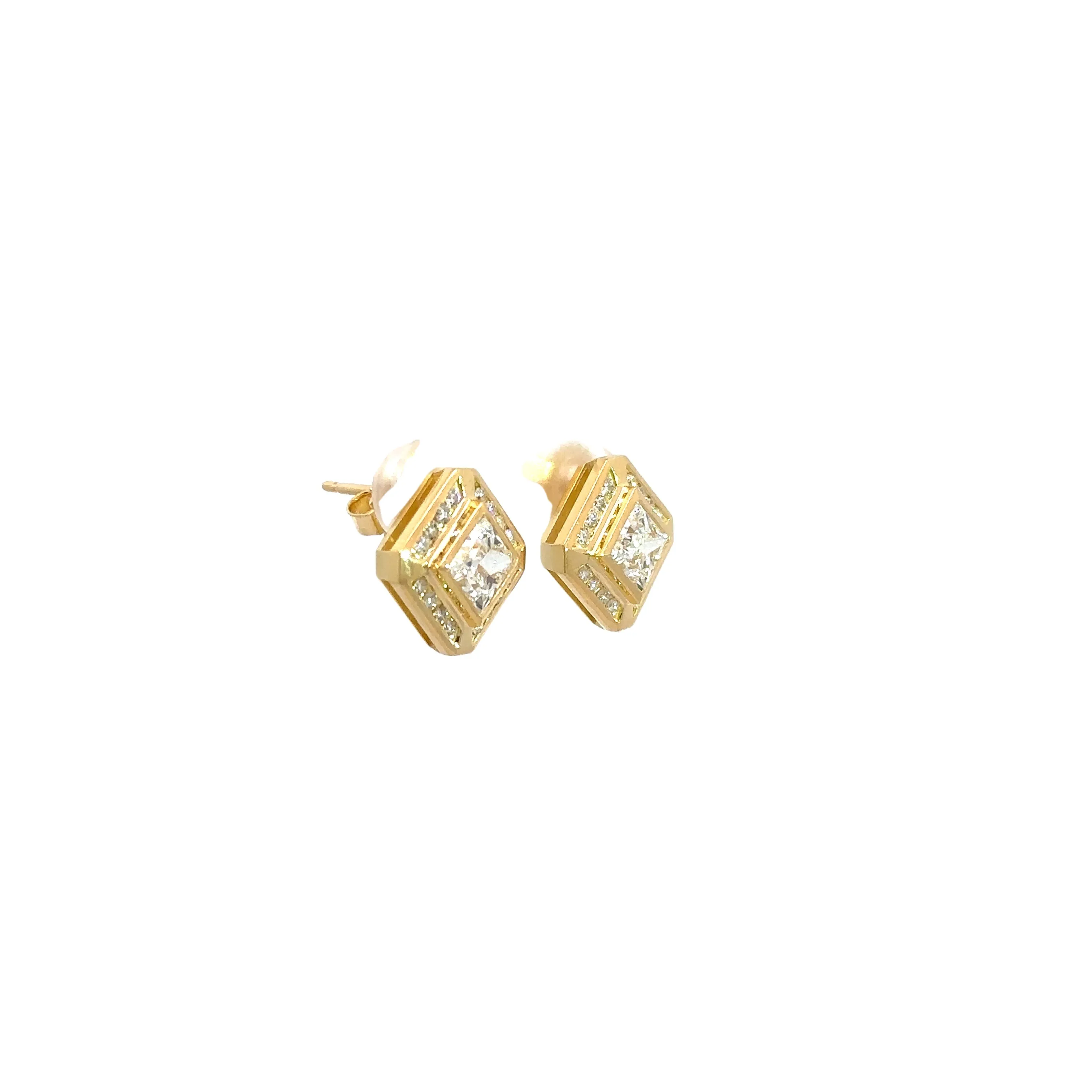 Late Century 14kt Yellow Gold .92 & .95ct Princess Cut Diamonds   .33cttw Studs