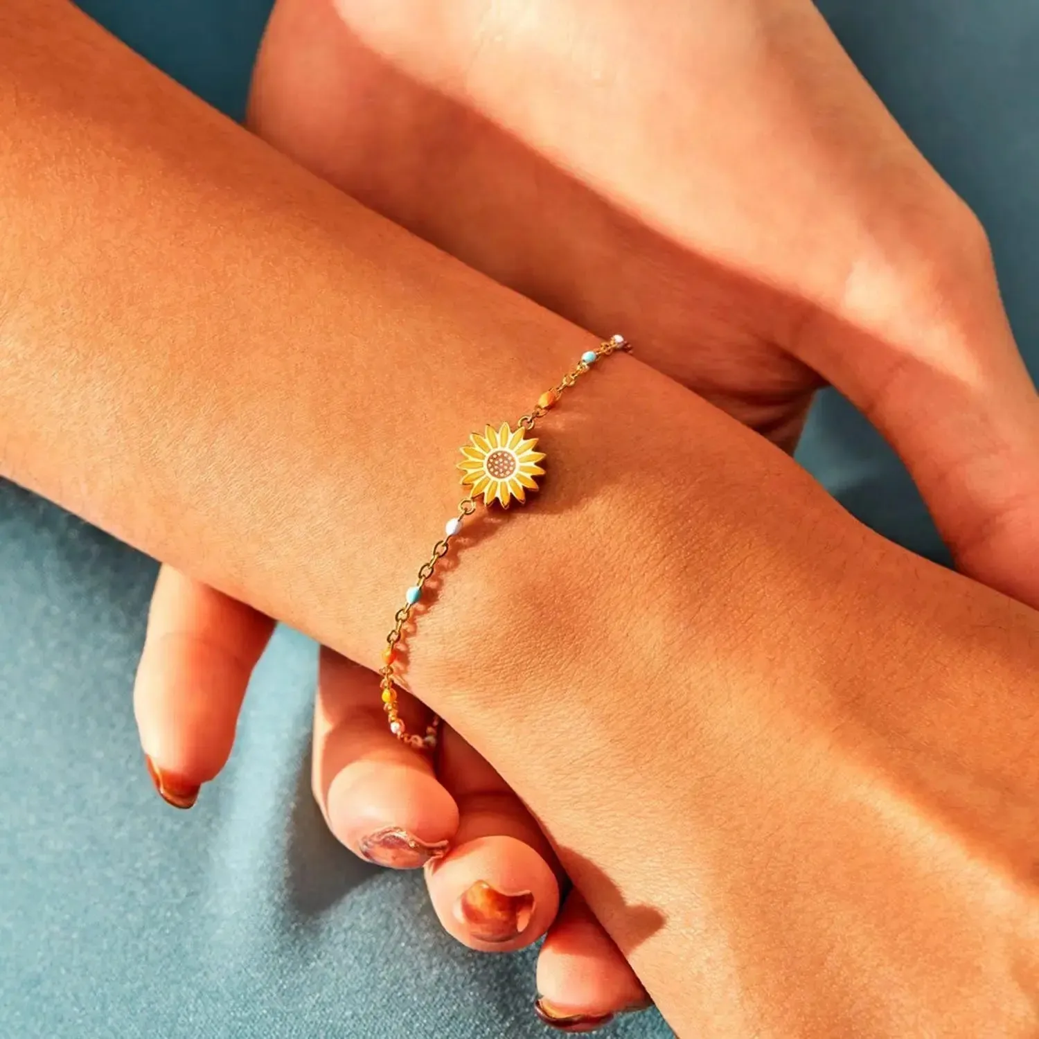 LOVCIA Sunflower Shape 18K Gold-Plated Bead Bracelet