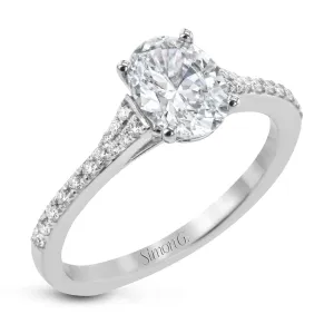 Oval-Cut Engagement Ring In 18k Gold With Diamonds