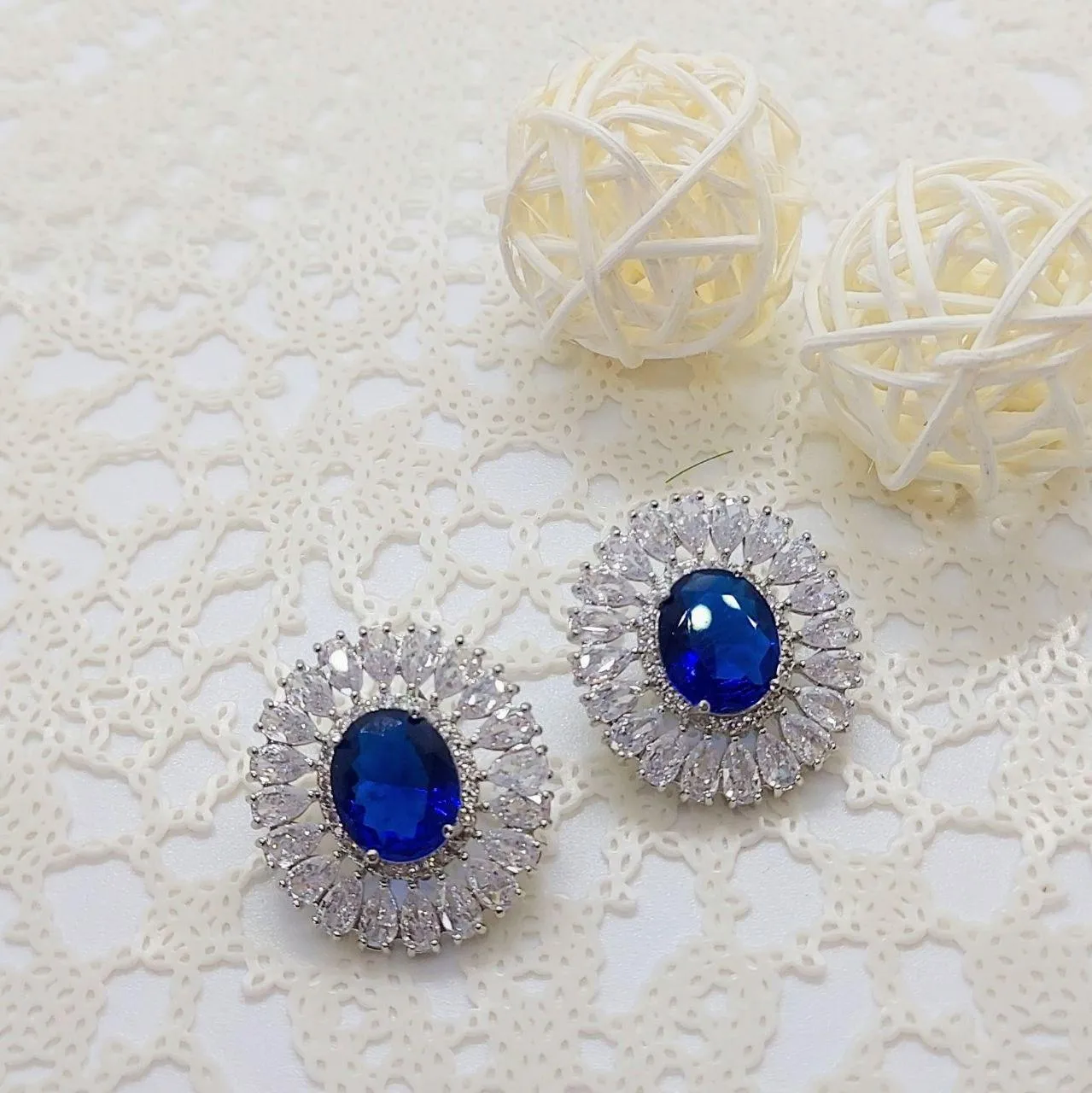 PRERNA-CUBIC ZIRCONIA STUDS