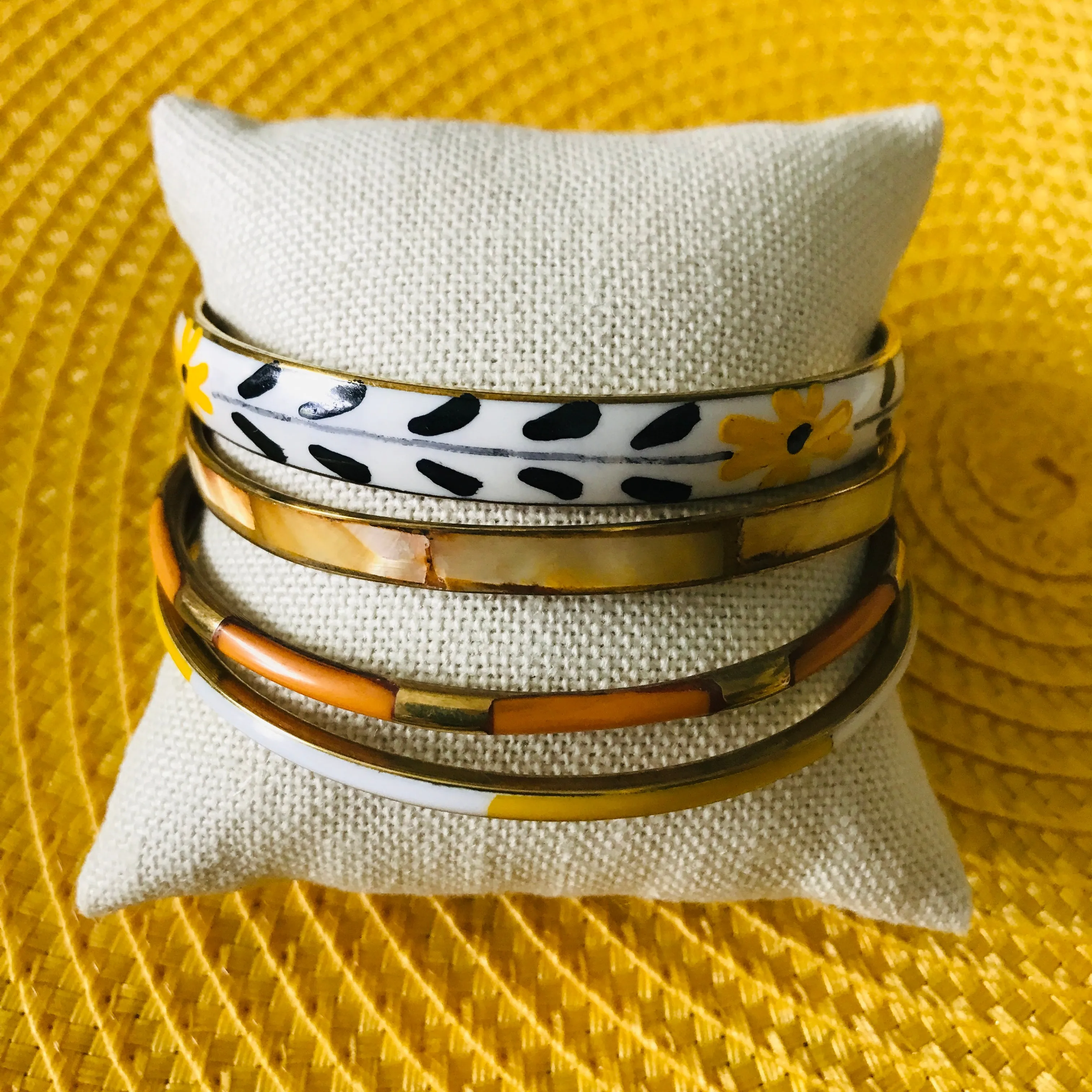 Retro Flowers Gold Bangle Set