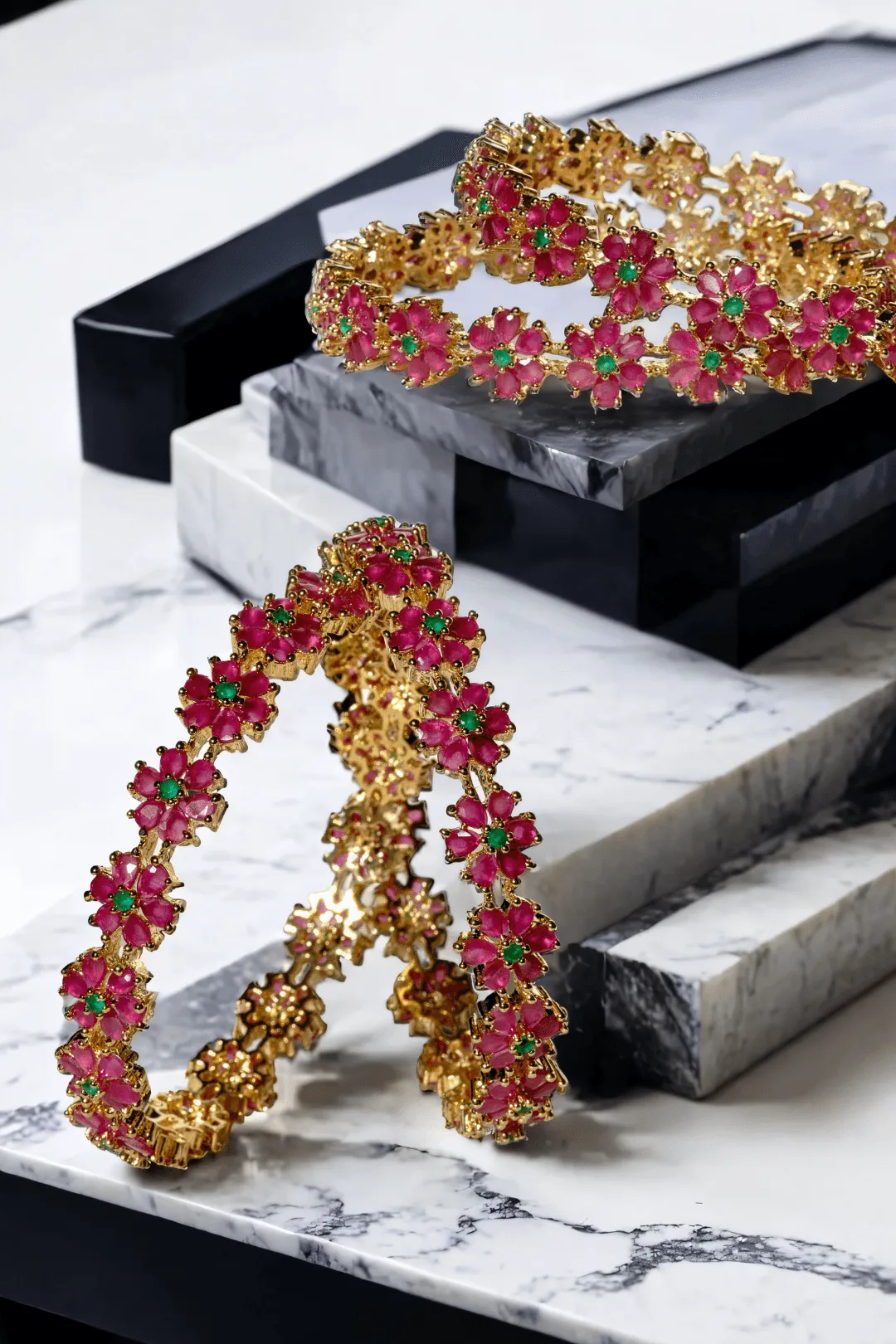 Tavisha Gold-Plated 11-Piece Floral Pearl Bangle Set (1 PC)