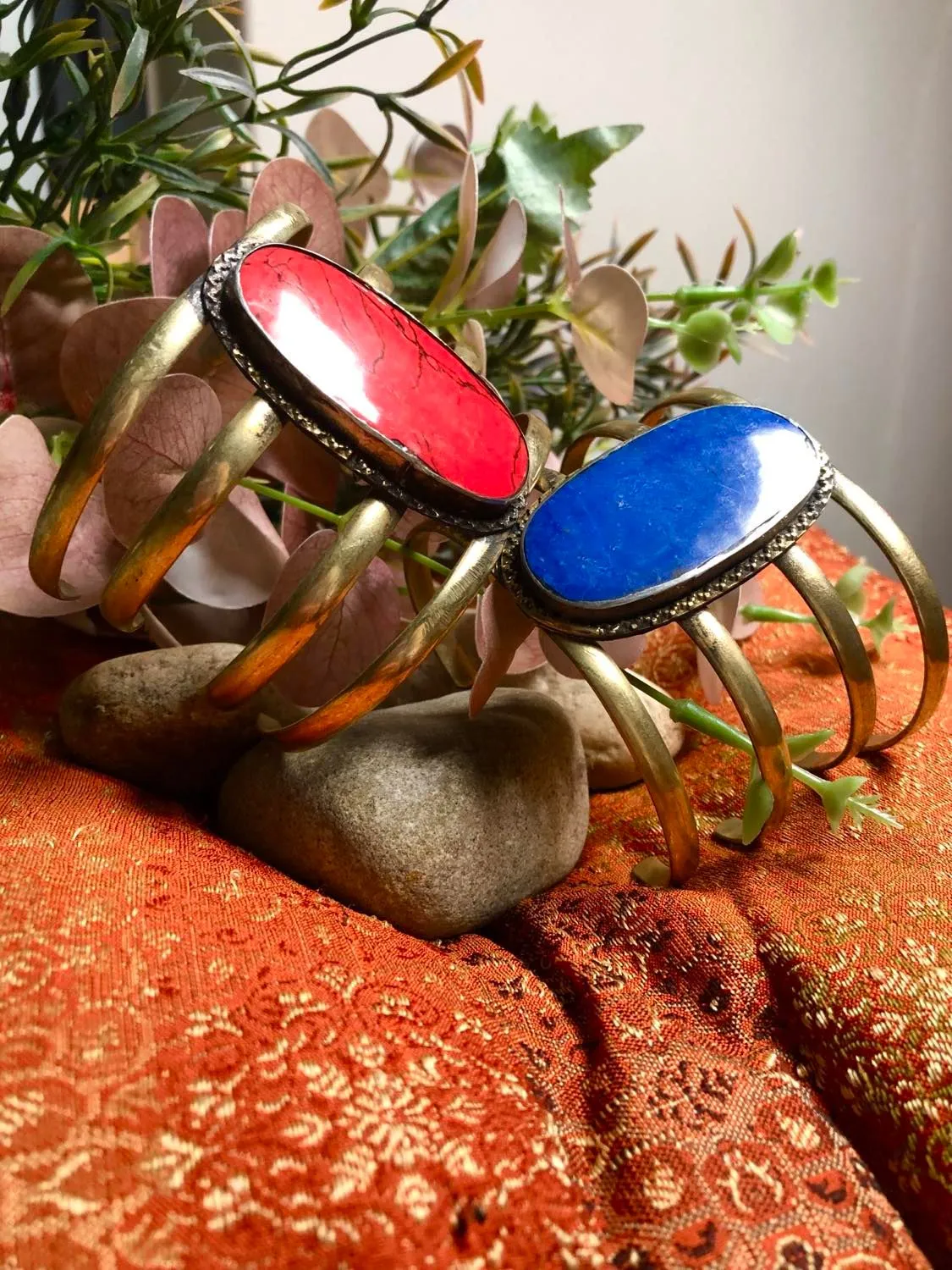 Tribal Claw Gemstone Bangle