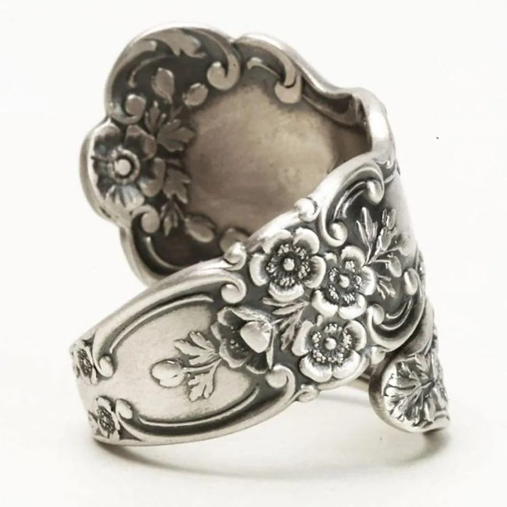 Vintage Antique Graceful Engraved Flower Pattern Ring