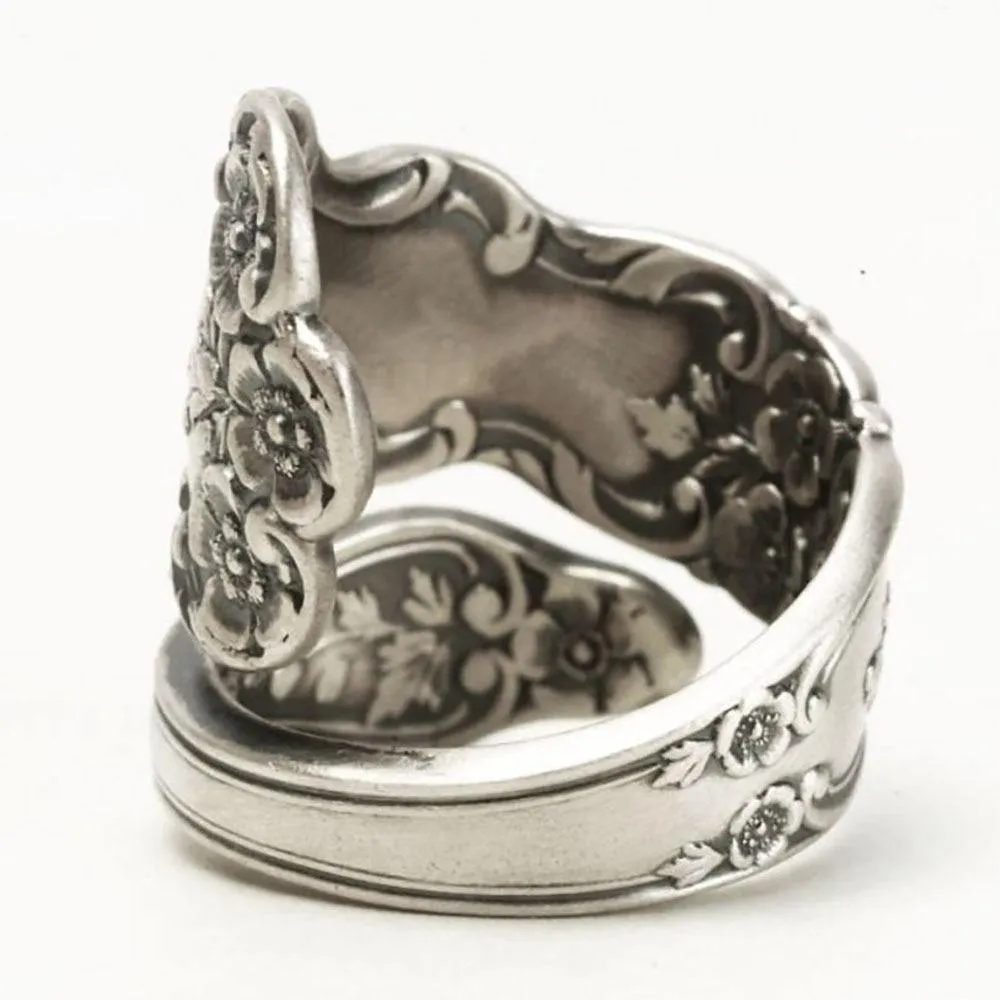 Vintage Antique Graceful Engraved Flower Pattern Ring