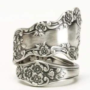 Vintage Antique Graceful Engraved Flower Pattern Ring
